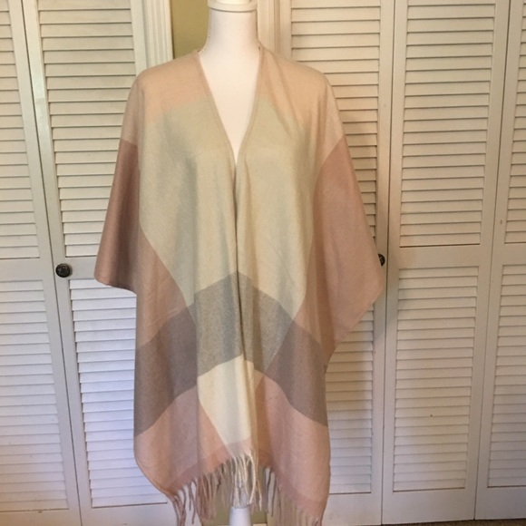 Woolrich Accessories - Woolrich Cozy Blanket Wrap